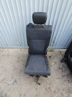 кресло правый 2 opel ZAFIRA C