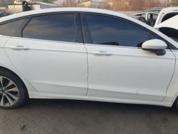 Fusion MONDEO MK5 седан рестайлинг 2020 дверь правая зад Комплектная YZ