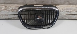 решетка радиатора seat Leon II ALTEA Toledo III 5P0853654