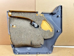mercedes-benz VITO VIANO W638 бочки / обшивка двери передней A6387660878