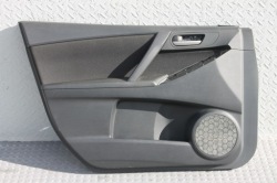 дверные карты обивка передний левый mazda 3 II BL 09-13