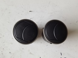 mazda 3 II BL 08-13r воздухозаборник жалюзи потока воздуха