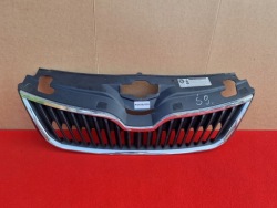 SKODA RAPID 5JA 12-16 год решетка радиатора 5JA853668 PAK10/056