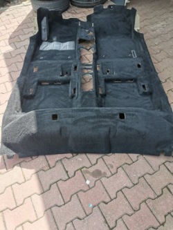 пола 13288906 opel Astra J IV 5D