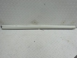 Audi OE 8V7853860 молдинг