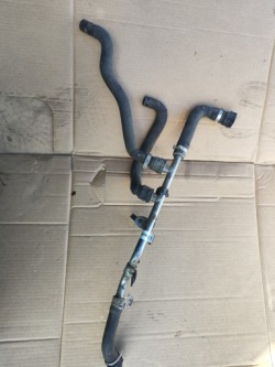 патрубок труба воды ALFA ROMEO STELVIO 50553478