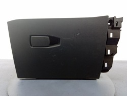 BMW 1 F40 F44 бардачок пассажира европа 7937981
