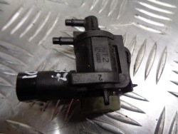 клапан Audi A4 B7 2.0 tdi 1J0906283C