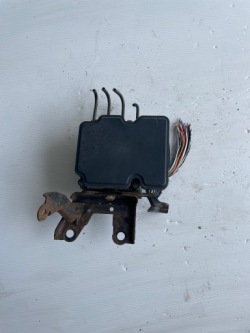 насос abs peugeot 108 год 2015