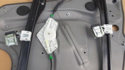 подъемник Стекла mercedes-benz oe A1697202979
