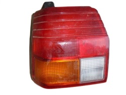 TOYOTA STARLET 85- фонарь левый