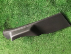 защита порога задний правый 6R4867766B vw Polo V Cross