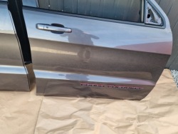 Dodge DURANGO 2017 2018 2019 2020 2021 2022 дверь правая передняя перед