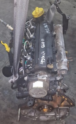 Двигатель renault CLIO III K9KT766 1.5 + топливная система