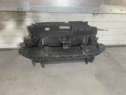 панель передняя / телевизор перед vw SCIROCCO 2008- 1.4 1K8805588B