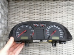 vw Golf IV 1.6 спидометр часы 1J0919861D