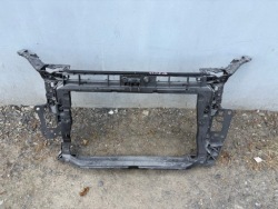 рамка перед Audi Q3 83A 2.0 TFSI