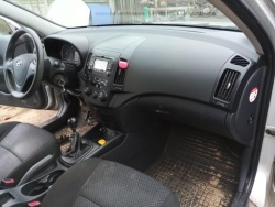 консоль Подушки ремни Hyundai I30 2009 год
