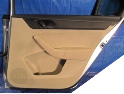 SKODA RAPID 2012-13 дверные карты задний правый