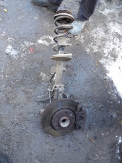 правая поворотный кулак, цапфа Dacia Duster и 1