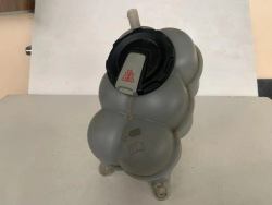 Audi Q7 4M 4M0121403D бачок расширительный