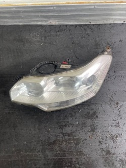 передняя фара CITROEN C5 vtr год 2009
