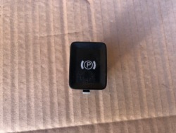 клавиша тормоза ручного vw PASSAT B6 3C0927225C