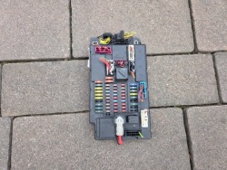 MINI COOPER R56 модуль блок предохранителей 3450824-01 106818-10 2007r