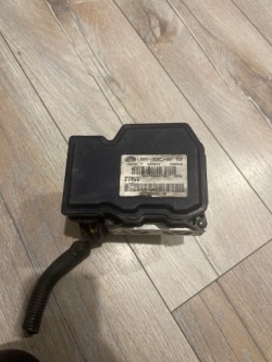 FORD MONDEO MK4 насос ABS 8G912C405AB