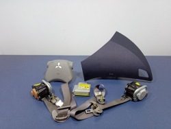 mitsubishi GRANDIS и подушки безопасности комплект