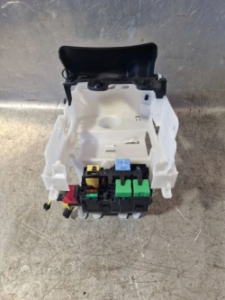 блок предохранителей CITROEN C4 PICASSO II 13-19