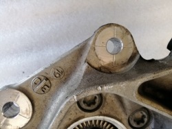 BMW X3 X4 G01 G02 поворотный кулак левый зад