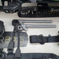 id 3 III торпеда консоль Подушки ремни безопасности