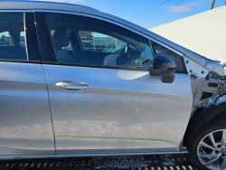 дверь передняя правая Z176 opel ASTRA V k Комплектная