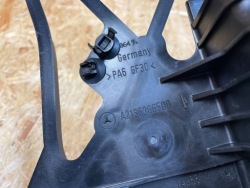 крепление очкарик ремня передняя правая MERCEDES W213 A2536210700 A2136206500