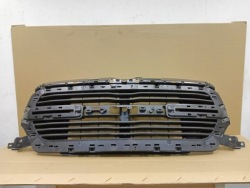 новая решетка радиатора Dodge RAM V 5 1500 19-