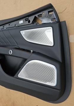 Передний перед левый Двери карта дверная обивка MASERATI GRECALE M182 670225892