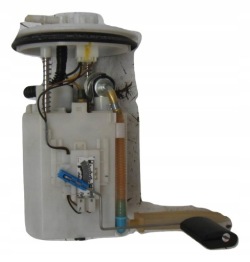 топливный насос kia CEED II 12- 1.4 1.6b