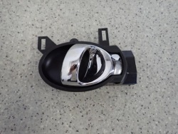 nissan NOTE E12 12- ручка двери внутренняя