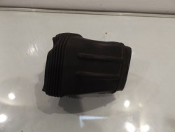 труба Воздух Audi A6 (4F2, C6) 4F0129739B 2.7л Дизель 140kW 2010