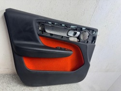 дверные карты передний левый volvo XC40 2017-2024 32282664