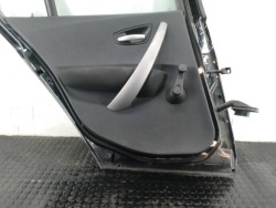 дверь левая задняя BMW 1 E87 668/9