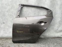 mazda 3 BM BN дверь B45A73010