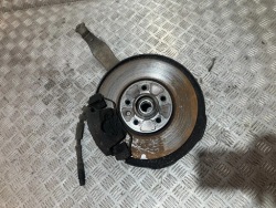 поворотный кулак ступица volvo S90 2.0 d