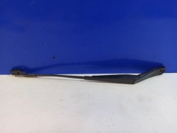 volvo V60 2017 рычаг дворника