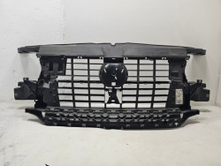 volkswagen oe 7LA807699 решетка радиатора