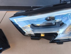 фара левая правая ксенон Audi A3 8V 8V0 рестайлинг 17- 8V0941005E 8V0941006E