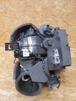 peugeot 208 II радиатор отопителя отопитель салона 9849748480