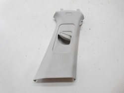 защита 2G4867244 vw POLO 2G 5 Двери правая верхняя оригинал