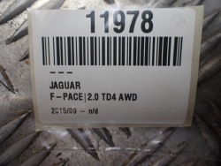ремень безопасности зад jaguar X761 2.0 16R HK83613K21AC